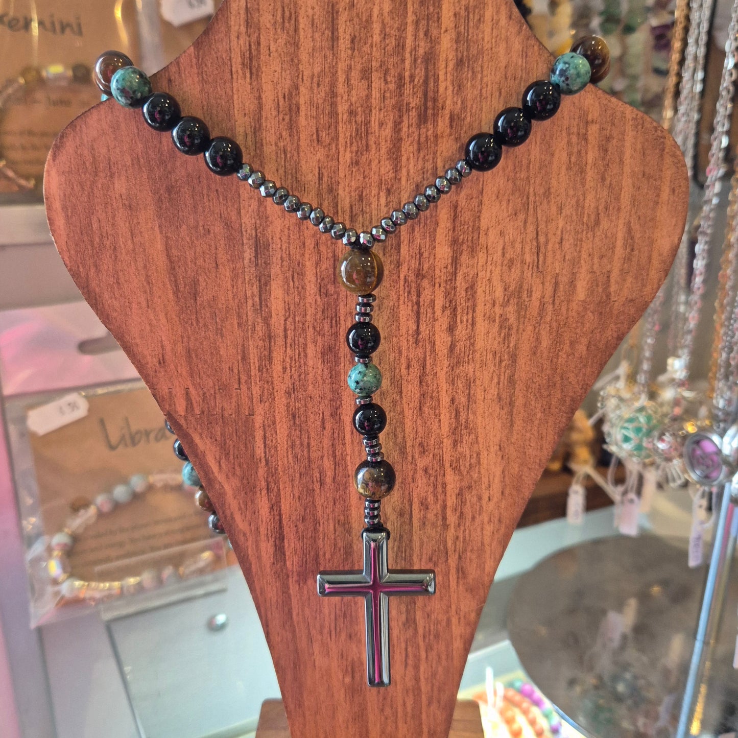 Chapelet / Collier en Pierres Naturelles – Croix et Énergie Minérale