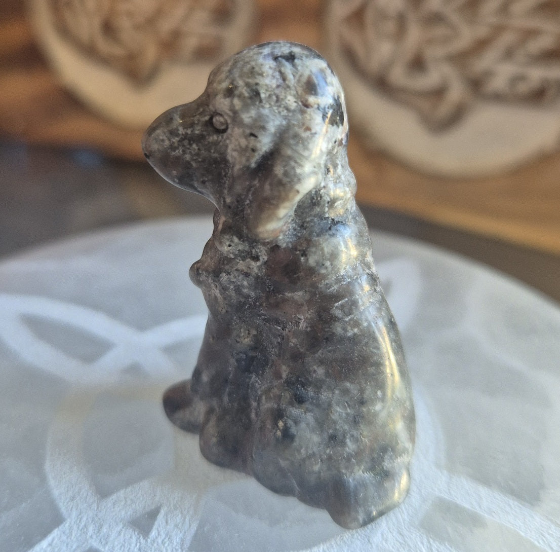 Figurine Labrador en Yooperlite