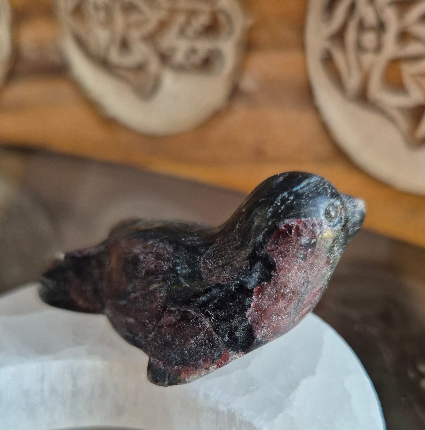 Figurine Phoque en Grenat Rouge