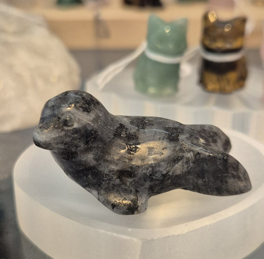Figurine Phoque en Larvakite