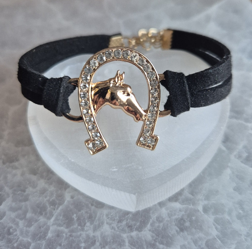 Bracelet Fer a Cheval Strass Suedine - Zenencens
