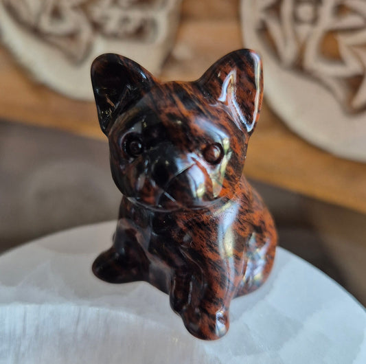 Figurine Bulldog Obsidienne Rouge