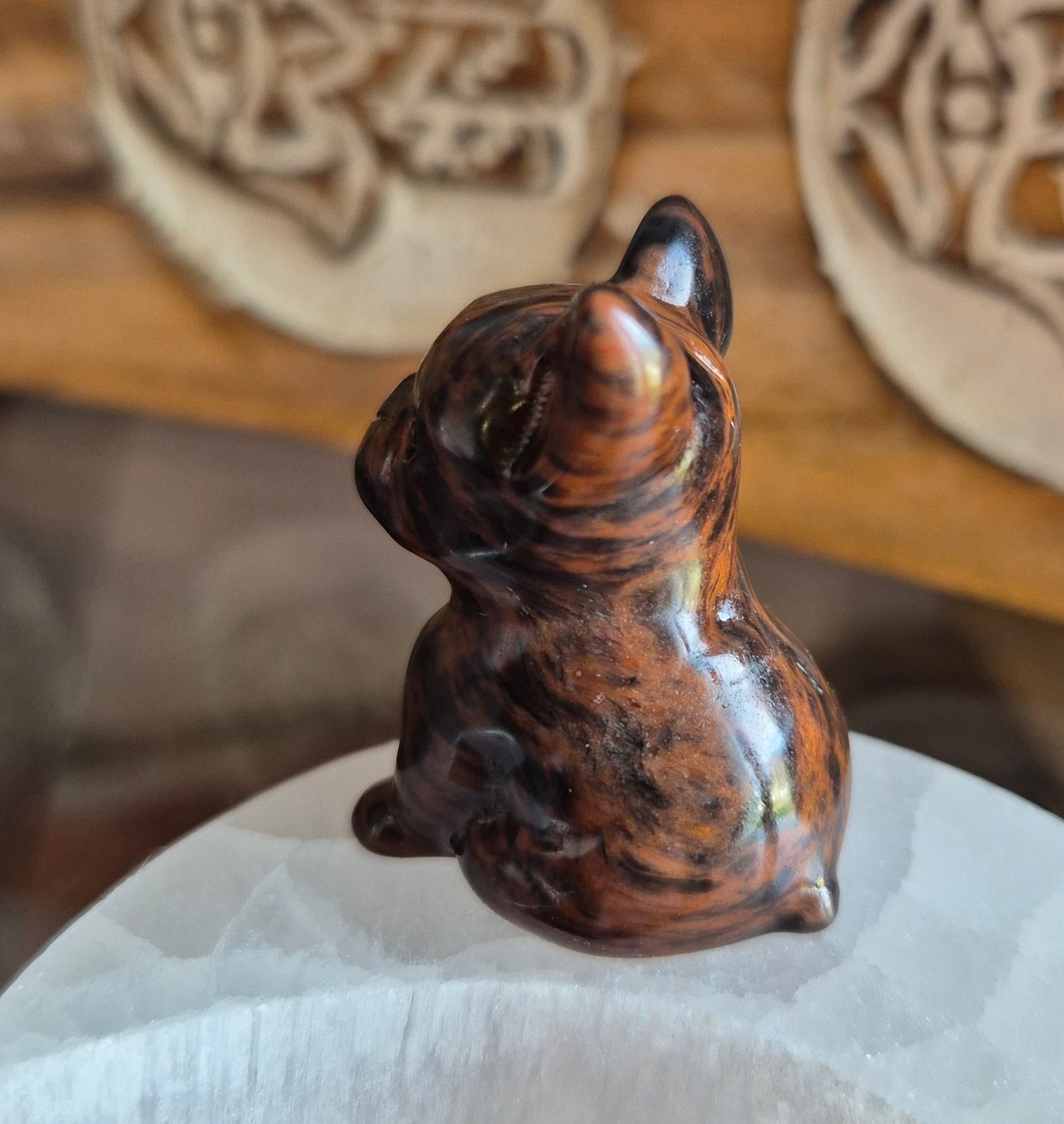 Figurine Bulldog Obsidienne Rouge