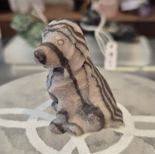 Figurine Labrador en Pierre Rose Zebre
