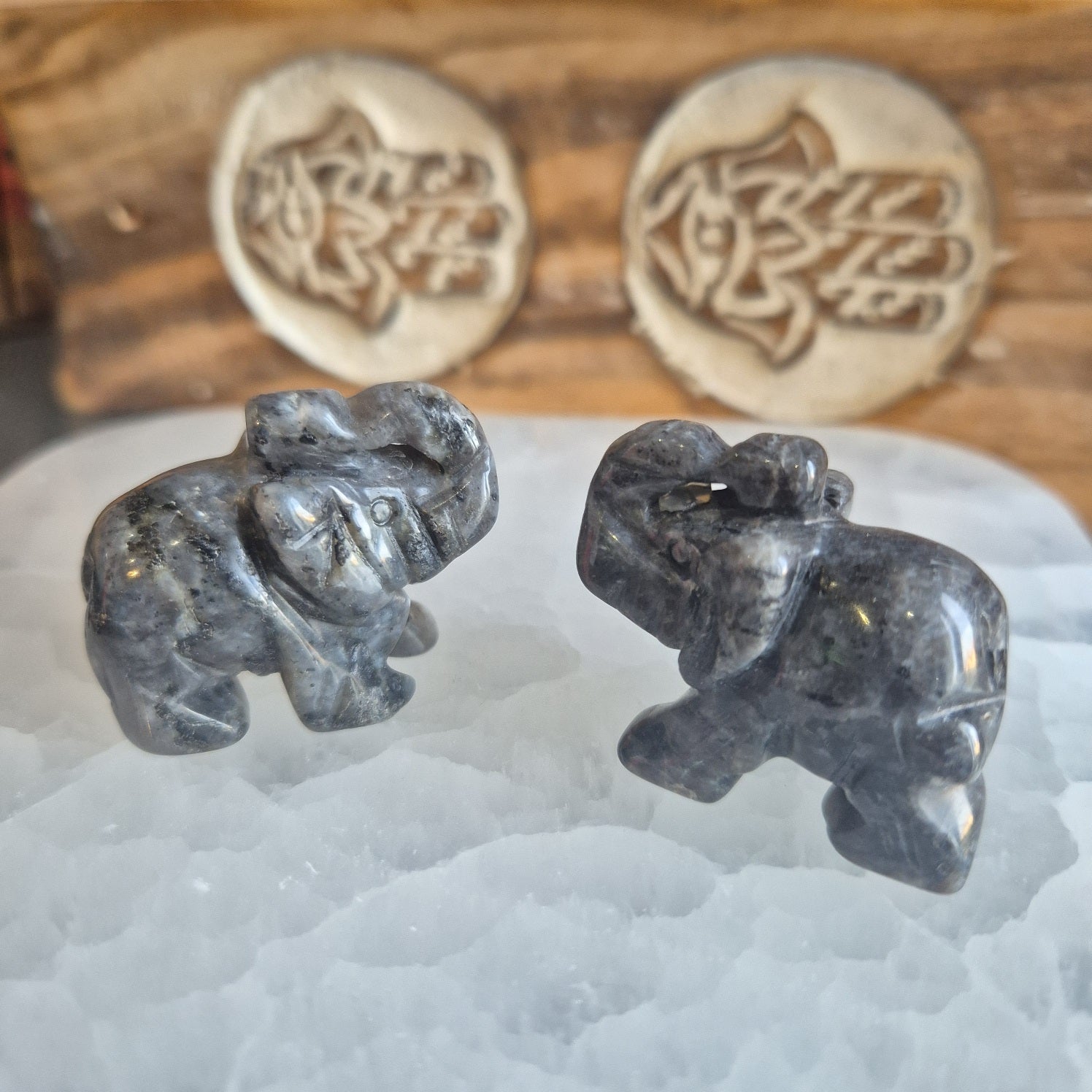 Elephant Figurine Larvikite 40mm - Zenencens