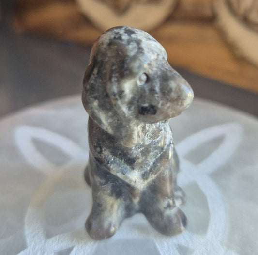 Figurine Labrador en Yooperlite