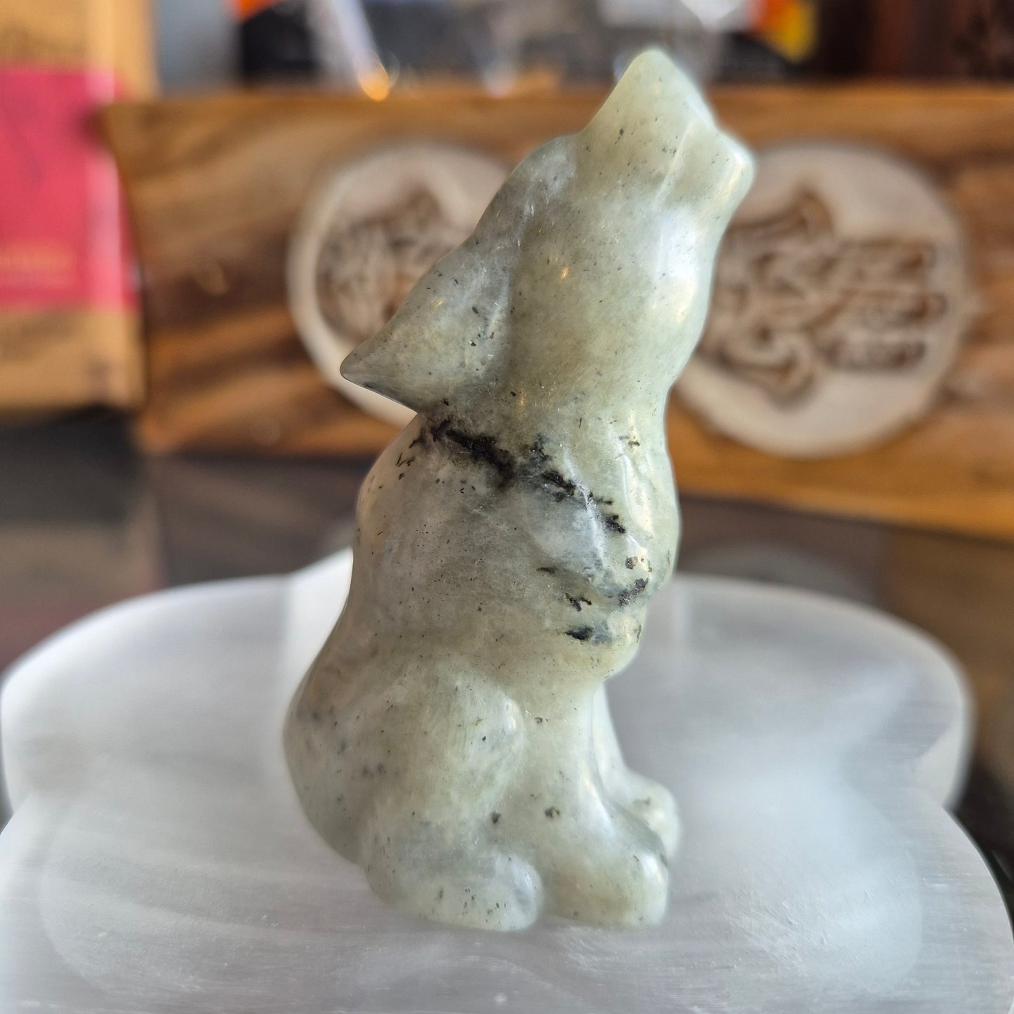Figurine Loup Labradorite