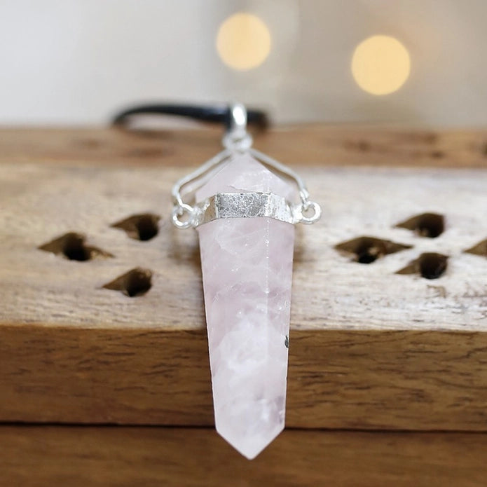 Pendentif en Point avec Cordon - Quartz Rose